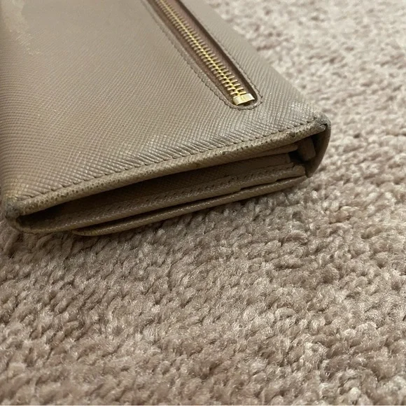 🌼PRADA SAFFIANO LEATHER TAN WALLET 🌼 - Picture 3 of 8